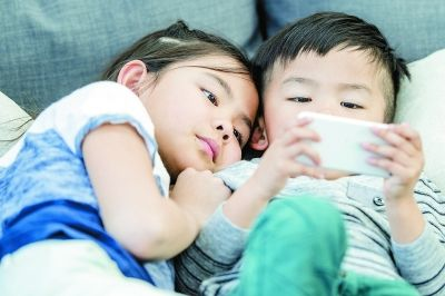 青少年电子设备使用与睡眠瘫痪症发病率相关 青少年电子设备使用与睡眠瘫痪症发病率相关