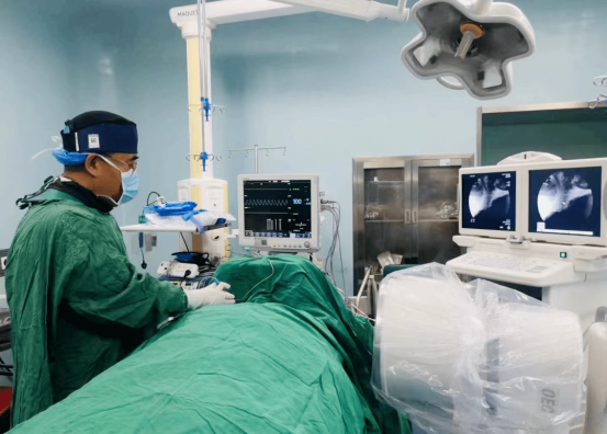 四组对比柱状图,突出神经修复术的治疗优势 四组对比柱状图,突出神经修复术的治疗优势