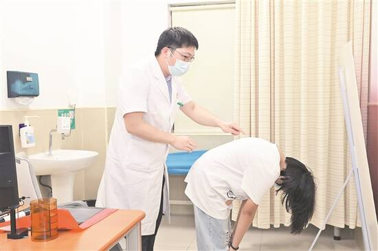 构筑青春防线 构筑青春防线