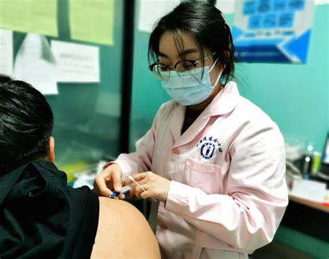 疫苗：预防带状疱疹的“终极武器”