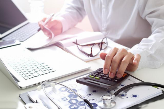 高昂治疗费用引发的争议 高昂治疗费用引发的争议