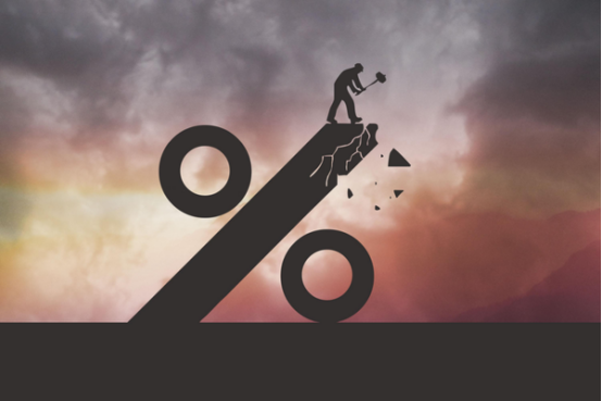 现象剖析:从“一针难求”到“市场焦虑” 现象剖析:从“一针难求”到“市场焦虑”