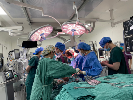 产科关闭潮的深层动因：从“经济账”到“社会账”